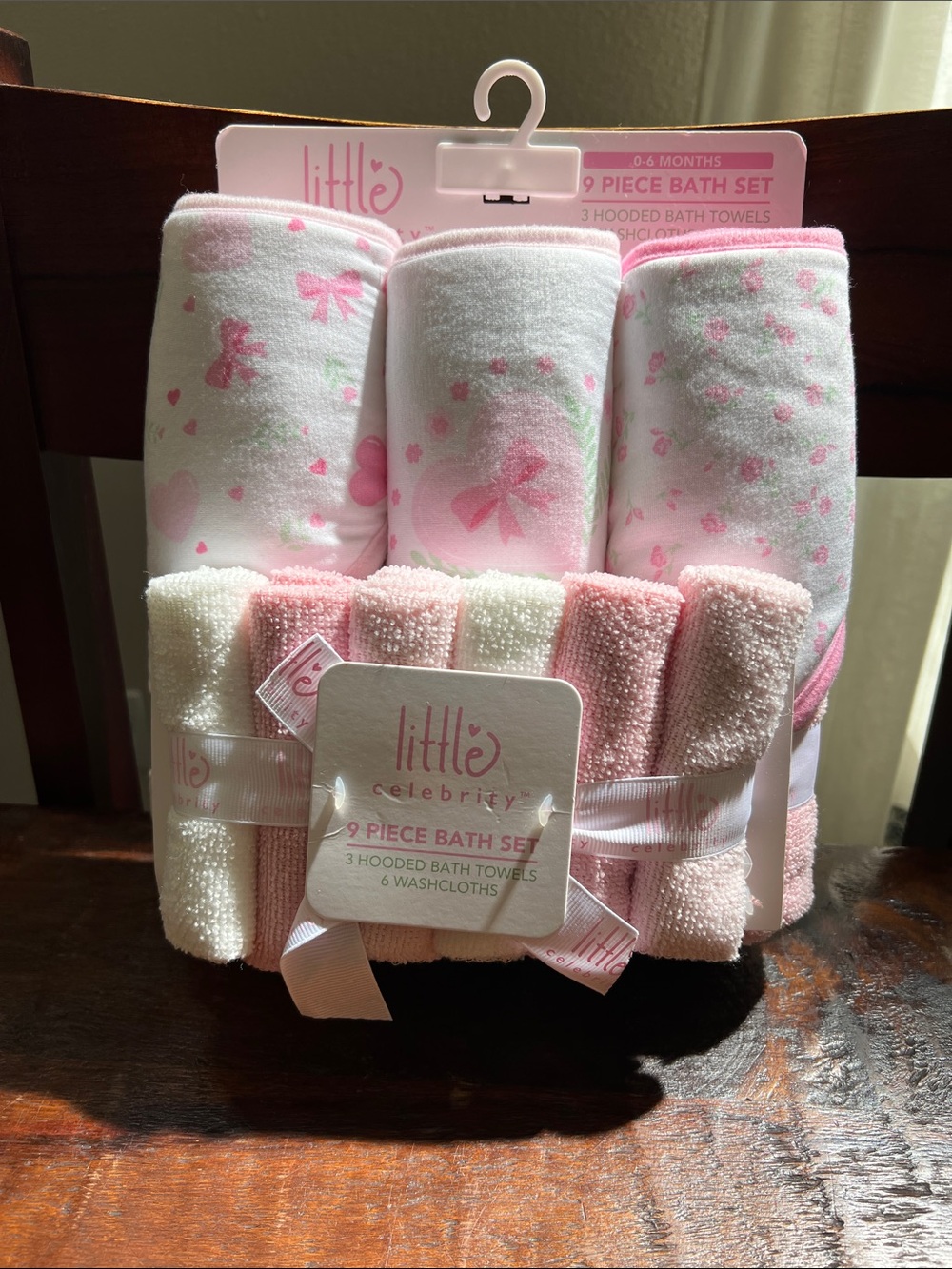 LITTLE CELEBRITY NWT 9-Piece Baby Bath Set Sweet Pastel Pink/White Color Scheme